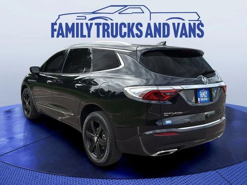 Used 2023 Buick Enclave Essence w/ Experience Buick Package image 3