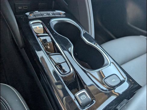 Used 2023 Buick Envision Essence FWD image 15