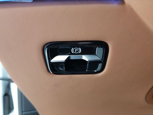 Used 2023 Mercedes-Benz S 580 4MATIC Sedan w/ 3D Technology Package image 10