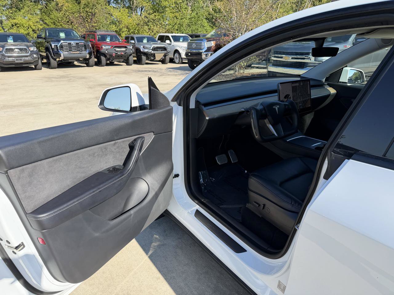 Used 2021 Tesla Model Y Long Range AWD/4WD image 10