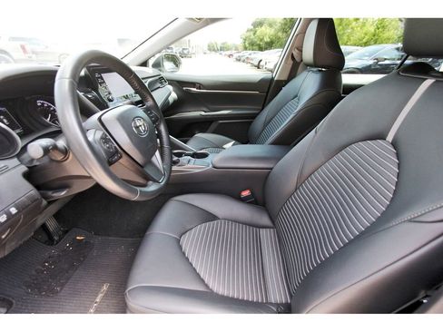 Used 2023 Toyota Camry SE w/ Convenience Package FWD image 13