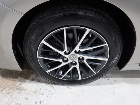 Used 2018 Lexus ES 350 w/ Luxury Package w/Wood Trim FWD image 10