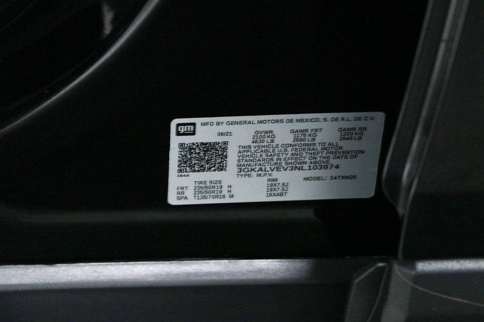Used 2022 GMC Terrain SLT w/ LPO, Floor Liner Package AWD/4WD image 32