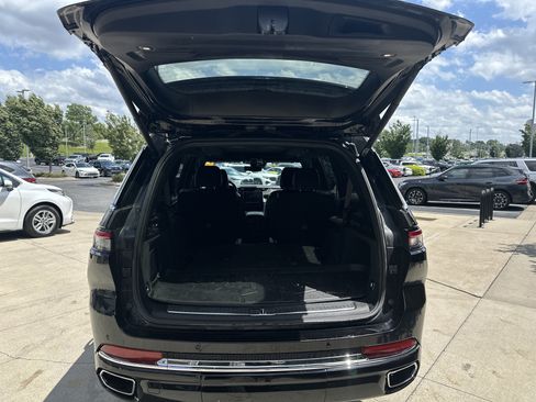 Used 2021 Jeep Grand Cherokee L Overland w/ Advanced Protech Group III AWD/4WD image 34