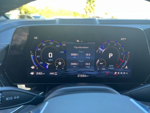 Used 2025 Chevrolet Tahoe Premier image 18