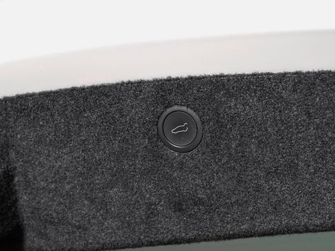 Used 2022 Tesla Model X image 60