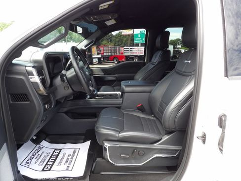 Used 2026 Ford F450 Platinum AWD/4WD image 18