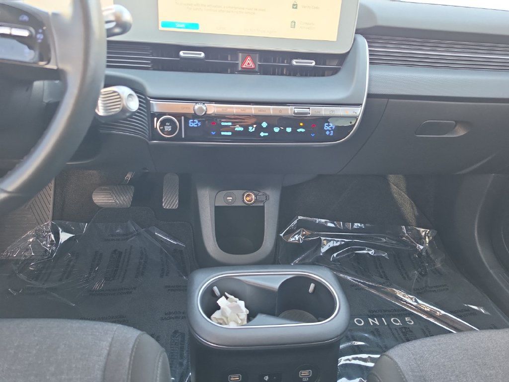 Certified 2024 Hyundai Ioniq 5 SEL RWD image 13