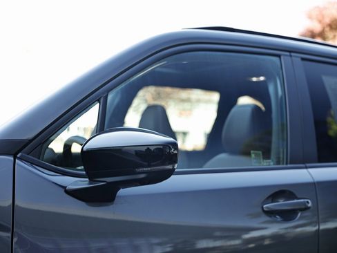 Used 2025 Subaru Forester Touring image 11