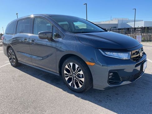 New 2026 Honda Odyssey Elite image 2