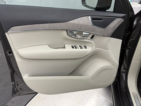 Certified 2023 Volvo XC90 B5 Plus w/ Protection Package Premier AWD/4WD image 10