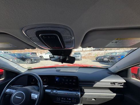 Used 2025 Hyundai Kona SEL image 30