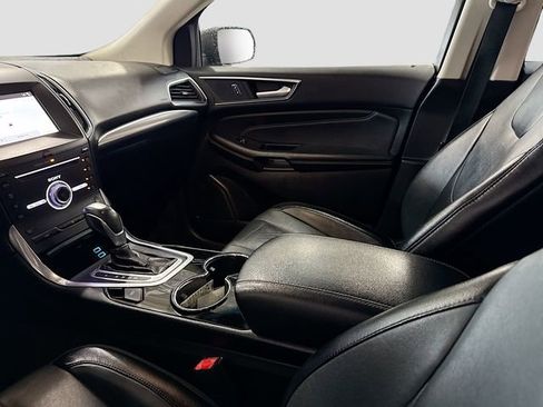 Used 2017 Ford Edge Titanium w/ Technology Package image 24