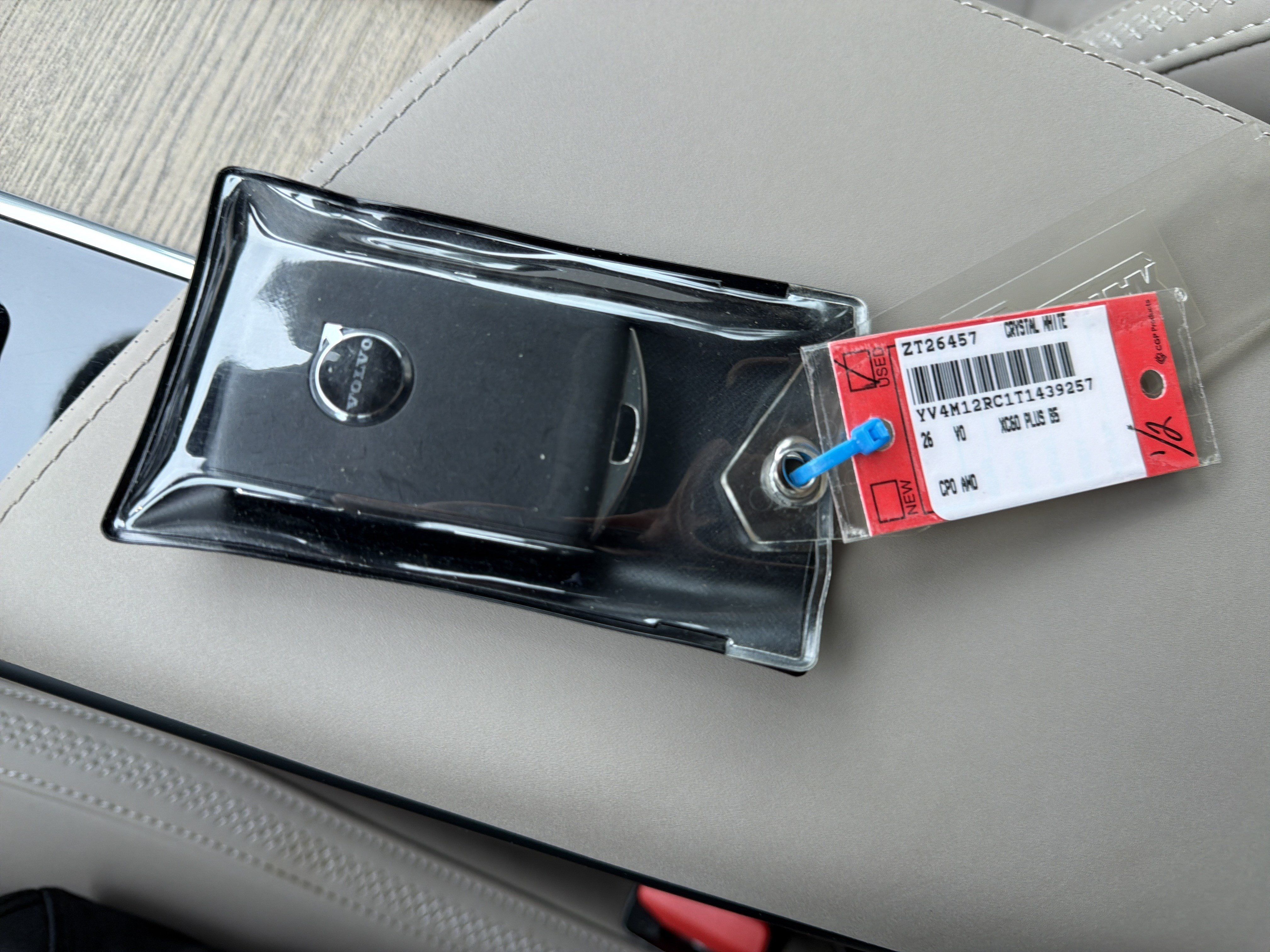 Certified 2026 Volvo XC60 B5 Plus w/ Protection Package Premier AWD/4WD image 38