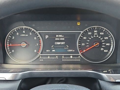 Used 2023 Kia Sorento LX image 30