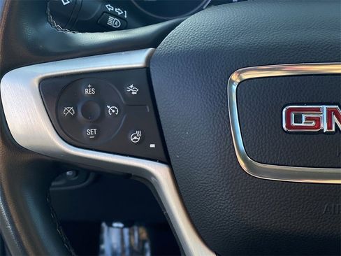 Used 2023 GMC Terrain SLT image 20