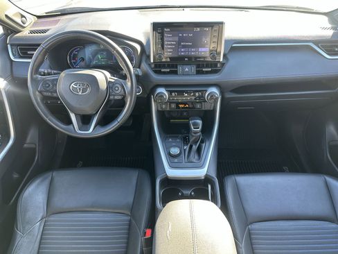 Used 2020 Toyota RAV4 XSE image 18