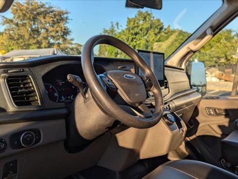 Used 2022 Ford E-Transit 148 High Roof Extended image 21