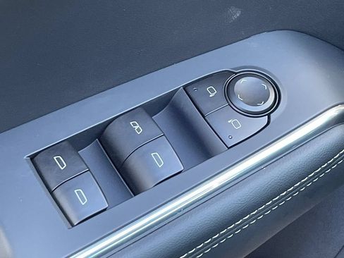 New 2026 GMC Acadia Elevation w/ Elevation Premium Package FWD image 23
