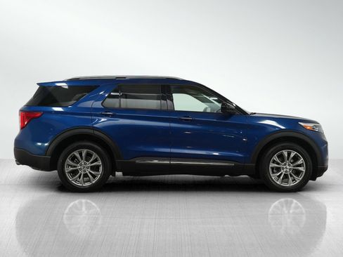 Used 2023 Ford Explorer Limited image 6