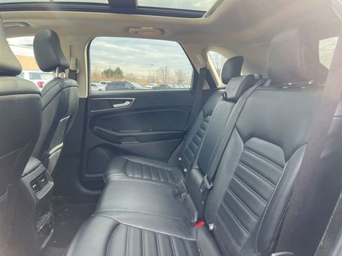 Used 2023 Ford Edge SEL w/ Convenience Package image 16