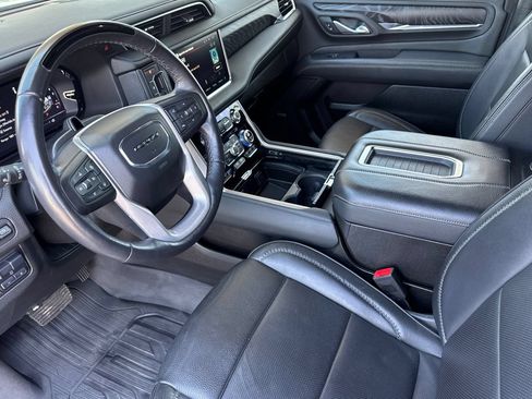 Certified 2023 GMC Yukon XL Denali w/ Advanced Technology Package AWD/4WD image 10