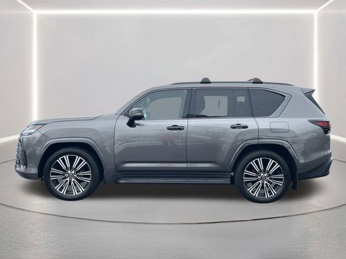 Used 2024 Lexus LX 600 4WD w/ Appearance Package image 26