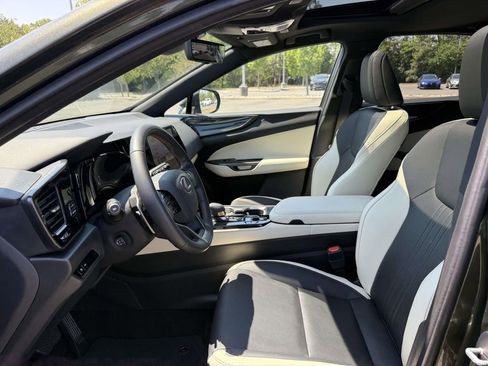 Used 2024 Lexus NX 350h AWD image 14