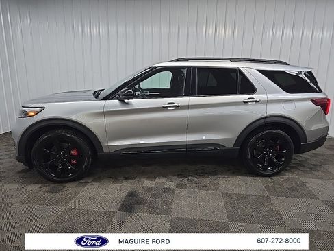Used 2022 Ford Explorer ST w/ Equipment Group 401A image 5