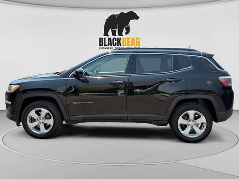 Used 2021 Jeep Compass Latitude w/ Sun and Sound Group AWD/4WD image 6