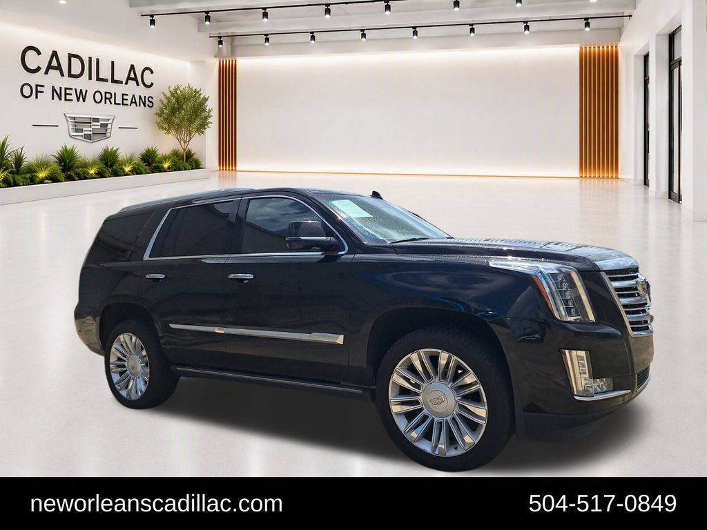 Used 2017 Cadillac Escalade Platinum AWD/4WD image 1