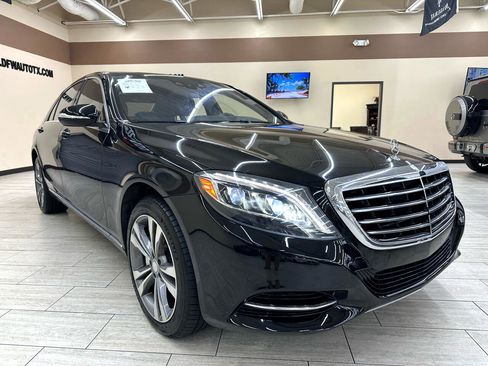 Used 2017 Mercedes-Benz S 550 Sedan image 5