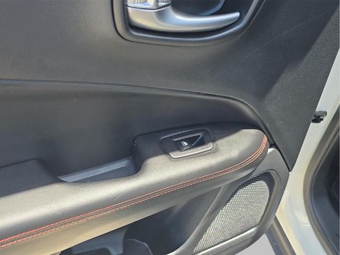 Used 2020 Jeep Compass Trailhawk w/ Cold Weather Group AWD/4WD image 21