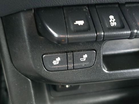 Used 2020 Chevrolet Colorado Z71 image 18