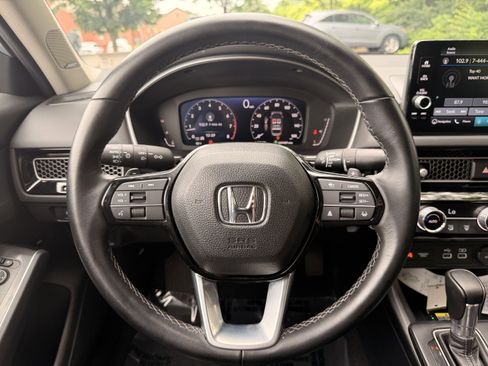 Used 2024 Honda Civic Touring image 16