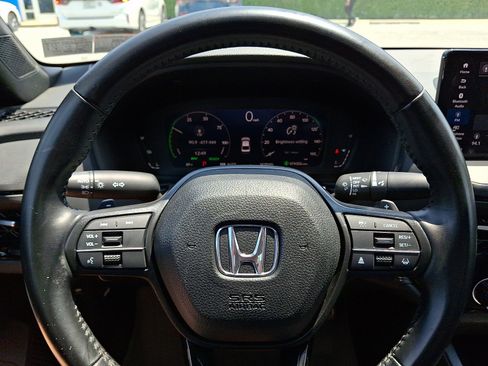 Used 2023 Honda Accord Sport image 19