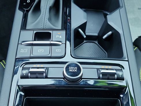 Used 2025 Kia K5 GT image 17