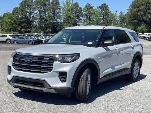 New 2026 Ford Explorer Active image 5