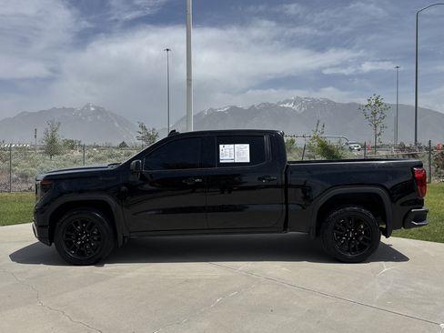 Used 2022 GMC Sierra 1500 Elevation AWD/4WD image 2