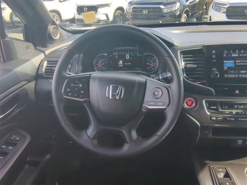 Certified 2022 Honda Pilot Sport image 15