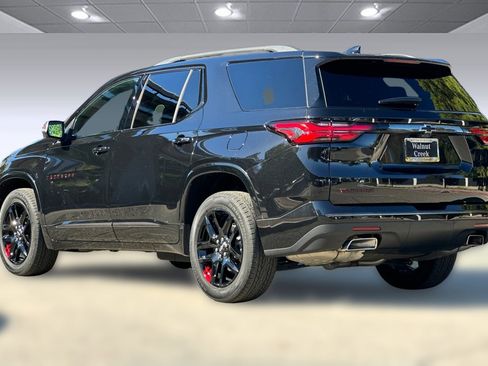 Used 2023 Chevrolet Traverse Premier w/ Redline Edition image 7