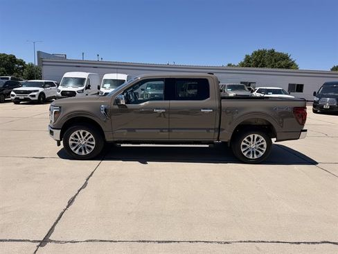 Used 2025 Ford F150 Lariat w/ Equipment Group 501A Mid AWD/4WD image 10
