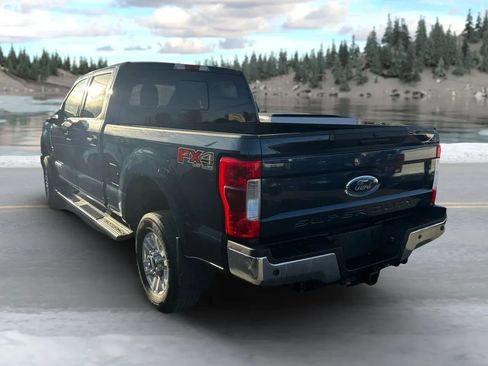 Used 2019 Ford F250 XLT w/ XLT Value Package image 5