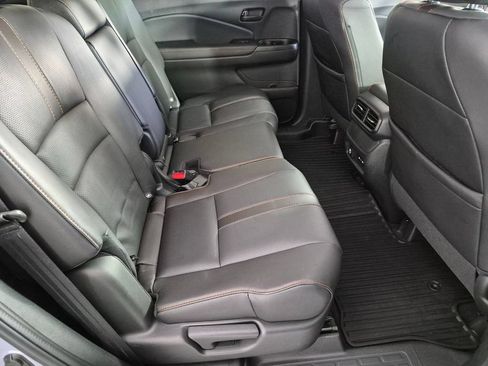 Used 2024 Honda Passport TrailSport image 33