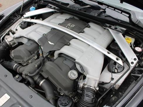 Used 2012 Aston Martin Rapide Luxe image 71