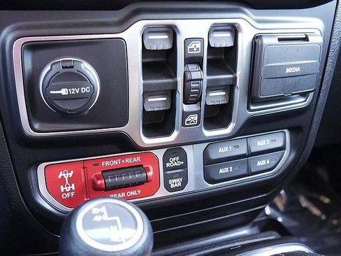 Used 2021 Jeep Gladiator Rubicon image 39