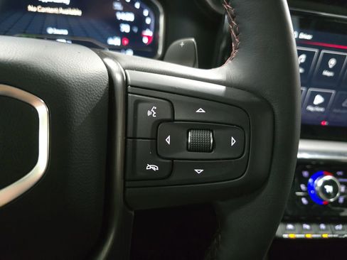 Used 2024 GMC Sierra 1500 AT4X image 18