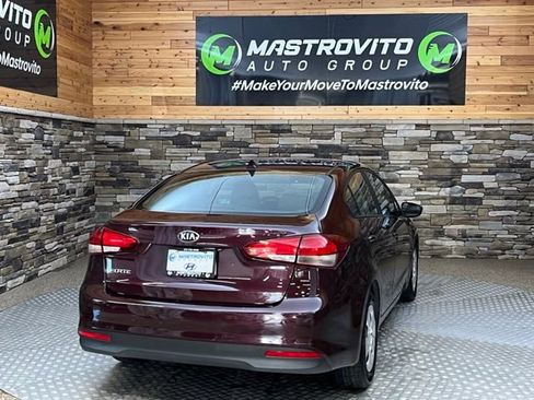 Used 2017 Kia Forte LX FWD image 10