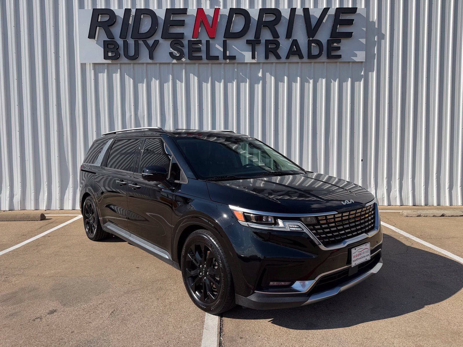 Used 2022 Kia Carnival SX Prestige FWD image 9
