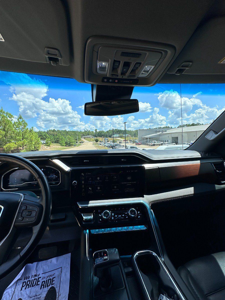 Used 2022 GMC Sierra 1500 Denali AWD/4WD image 11
